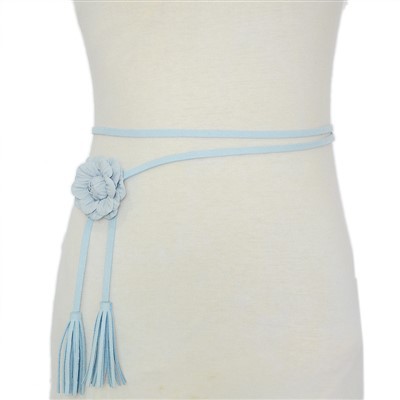 Kuldne õhuke pika pikkusega kett